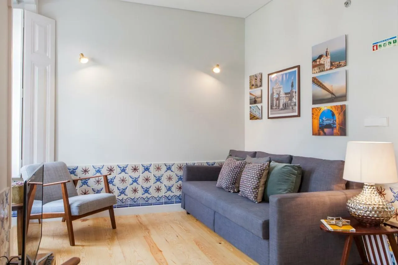 Alfama St George Castle District Fabulous 3 Bedrooms 2 Bathrooms Ac Balcony 1St Floor Apartment 19Th Century Building Lisbona Portogallo